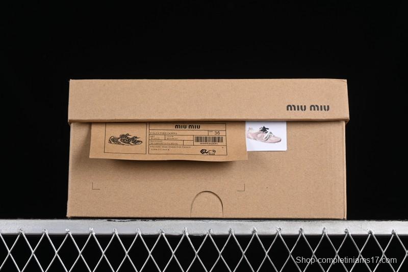 Miu Miu x New Balance 530 Low-Top Retro Running Sneakers with Dual Lace Design - G.D4
