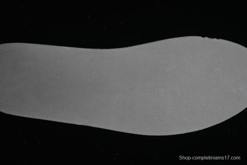 Nike Runtekk V2K Retro Low-Top Running Shoes with Cushlon Midsole - FD0736-102