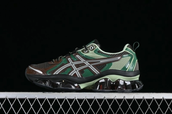 Asics Gel-Quantum Kinetic Retro Casual Sneakers with Thick Sole and Height Increasing Design - 1203A270-251
