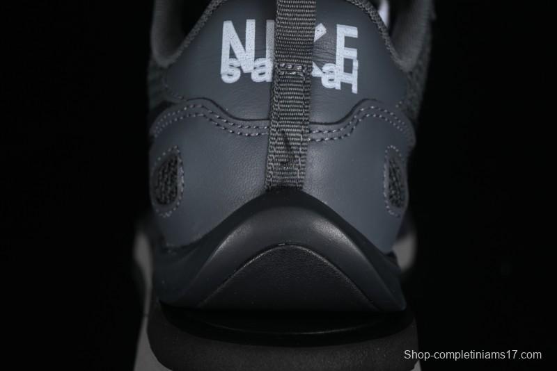 Nike Sacai VaporWaffle 3.0 Fashion-Forward Casual Sneakers - CV1363-105