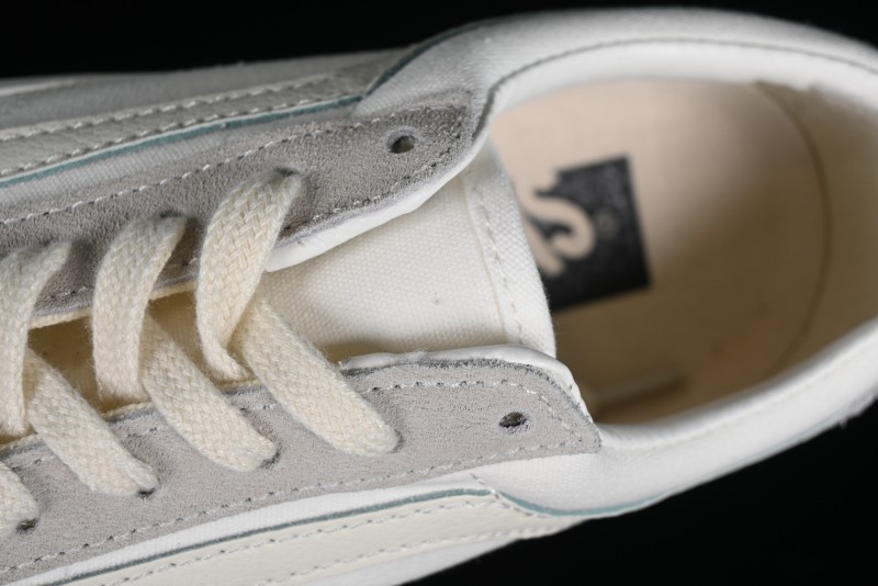 Vans Old Skool Reissue 136 Classic Low-Top Skate Shoes with Detachable Cushioned Insole - VN000MT6QC5