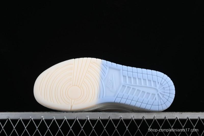 Nike SB Dunk Low Supreme Anniversary Edition Customized Low-Top Casual Sneakers in Off-White and Blue - BB6588-102