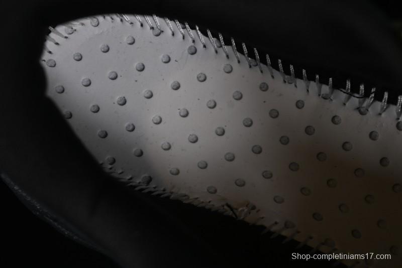 HOKA ONE ONE Tor Summit Low-Top Running Shoes with Geometric Cushioning for Stability and Traction - 1147952 BBLC