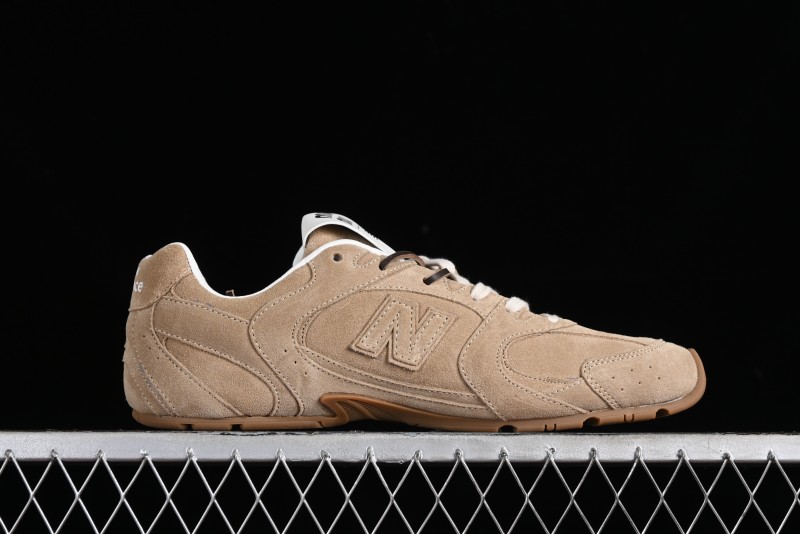 Miu Miu x New Balance 530 Low-Top Retro Running Sneakers with Deconstructed Design - 38165