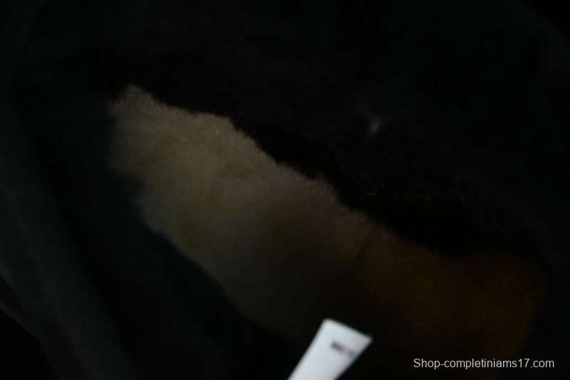 UGG Classic Ultra Mini Short Boots with Genuine Australian Sheepskin and TREADLITE Outsole - 1116109