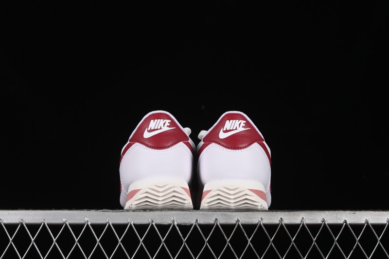 Nike Classic Cortez Leather Retro Running Shoes - DN1791-103