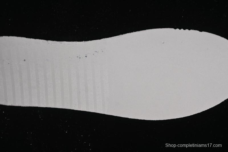 Nike SB Dunk Low x Undefeated Collaboration Low-Top Casual Skate Shoes - UN1697-611