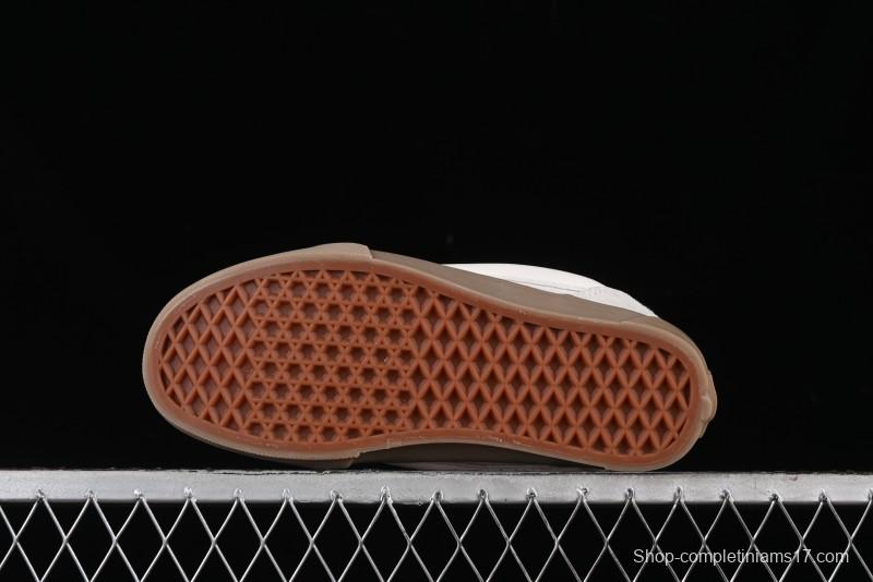 Vans Classics Knu Skool Retro Sneakers with Enlarged Toe and Thickened Tongue - VN000CZUVE1