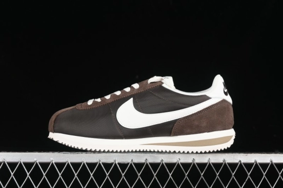 Nike Classic Cortez Leather Retro Running Shoes - DZ2795-200