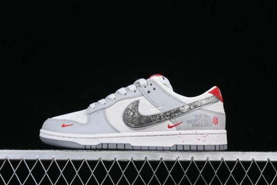 Nike SB Dunk Low The North Face Year of the Snake Collaboration Anniversary Edition Low-Top Casual Sneakers - DM6868-038