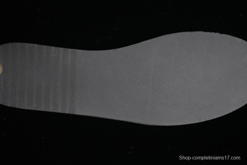 Nike SB Dunk Low Custom Collaboration Otomo Katsuhiro x Nike SB Dunk Low "Steamboy OST" - CT0856-104