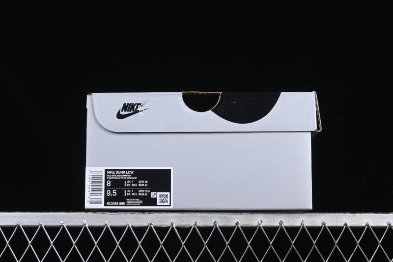 Nike Reigning Champ x SB Dunk Low Casual Skate Shoes with Triple Swoosh Design - RC3085-895