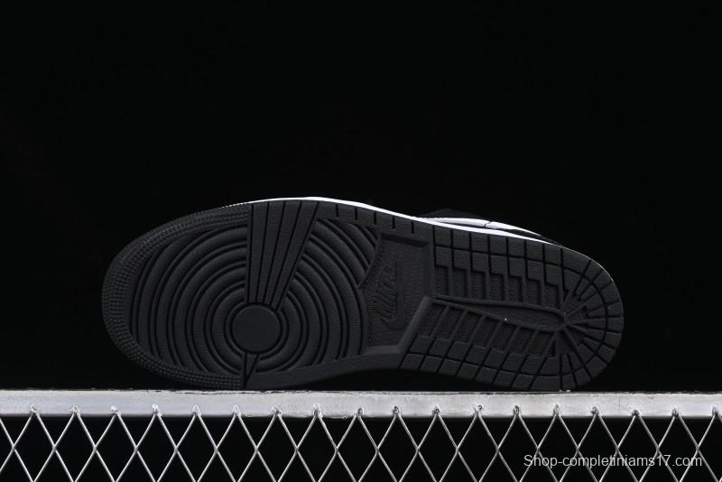 Nike Air Jordan 1 Low Retro Basketball Shoes in Black and White - 553558-043