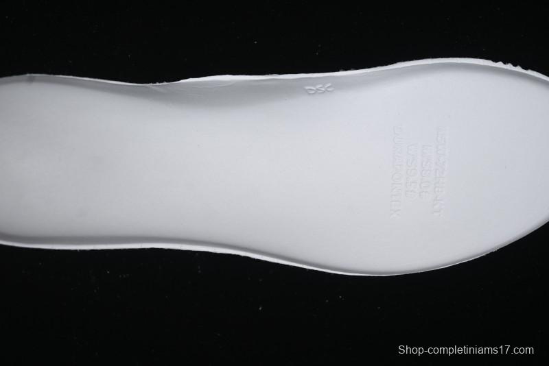 Nike Air Max Dn Running Shoes with Dynamic Air Cushion Technology - FQ7860-100