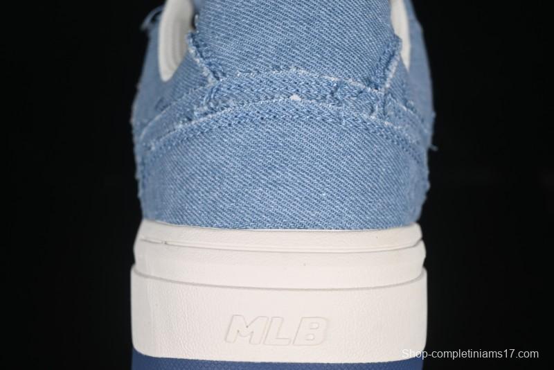 New York Yankees MLB Chunky Liner Lightweight Platform Sneakers with Hook and Loop Closure - 3ASXV015N50BLS