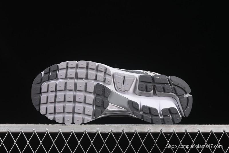 Nike Zoom Vomero 5 SP Classic Retro Casual Running Shoes with EVA Midsole - FJ4151-003