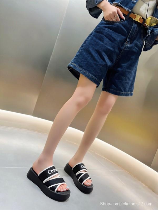 2025 Chloe Black White Knitted Embroidery Slippers LY00240