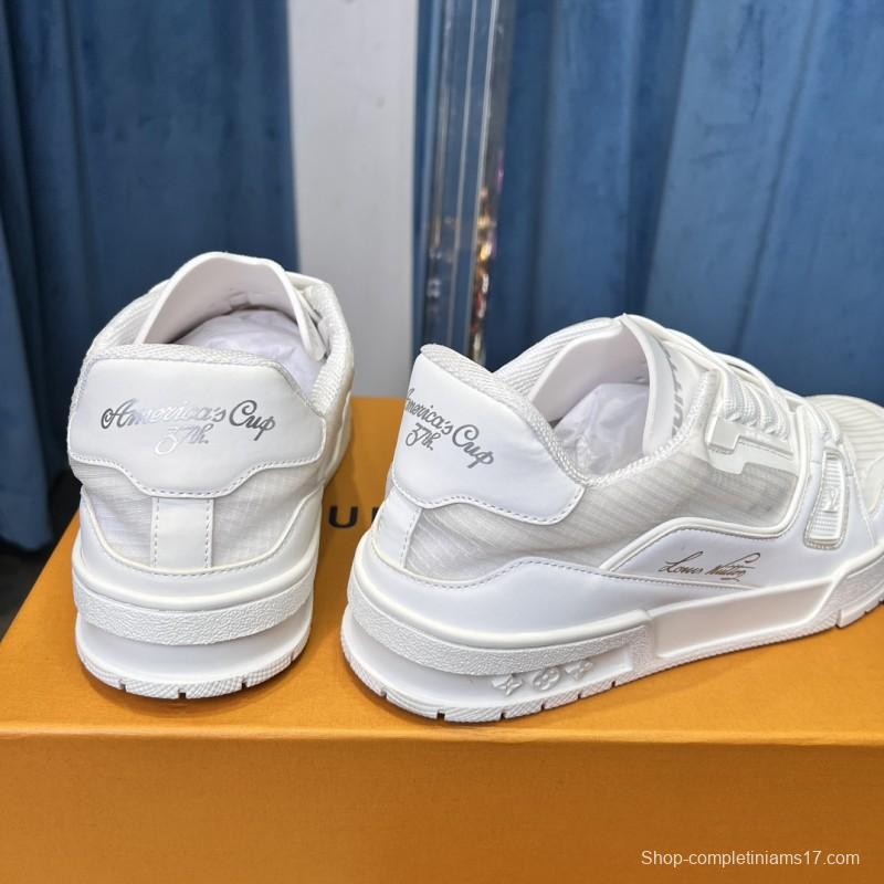 2025 Unisex Louis Vuitton White Leather Trainer
