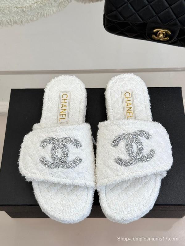 2025 Slippers Chanel White Terry Cloth Crystal CC Logo KFY00220