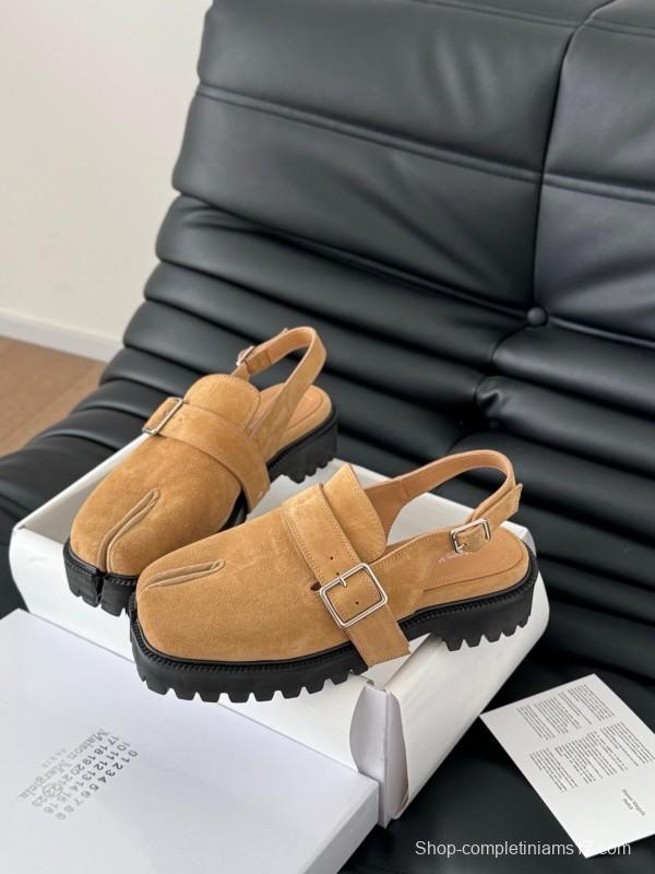 2025 Women MM6 Tan Suede Slingback Split-toe Shoes KFY00310