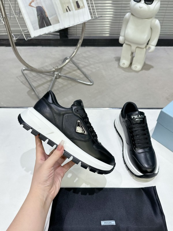 2025 Unisex Prada Black Leather Sneakers KFY00310