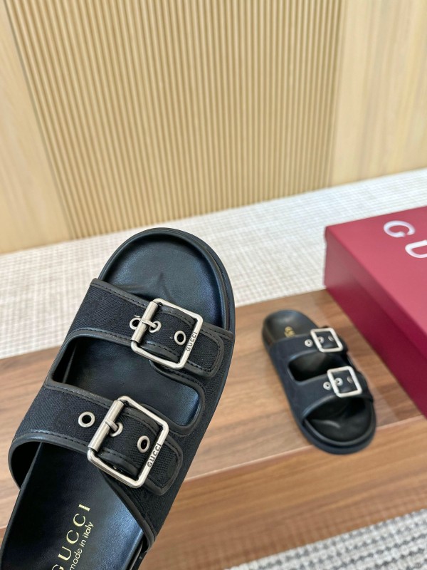 2025 Women Gucci Black Leather Slippers LY00240