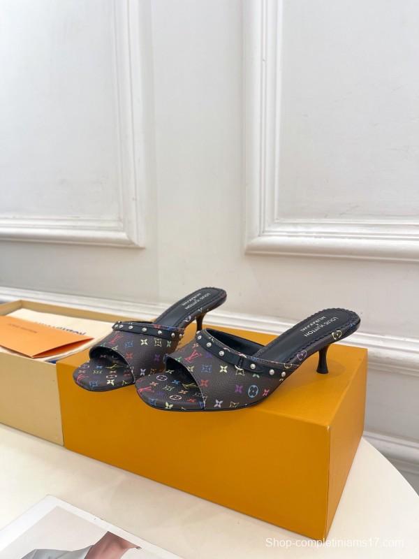 2025 Women Louis Vuitton Black Rainbow Leather Slippers KFY00290