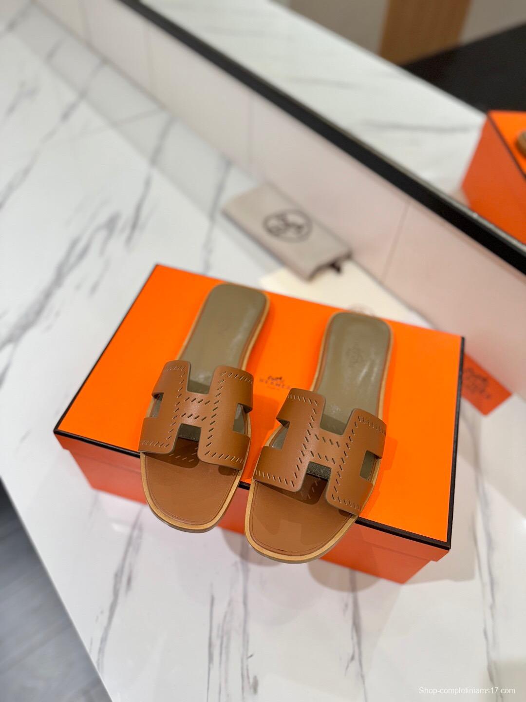 2025 Women Hermès Tan Leather Slippers