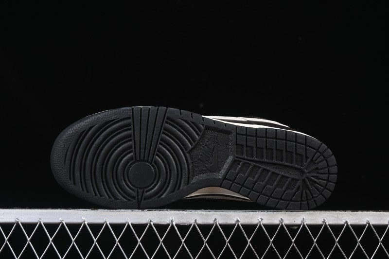 Nike SB Dunk Low Casual Skate Shoes - IH7333-200