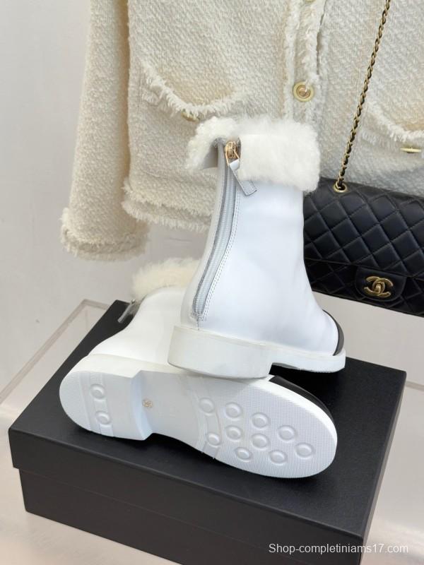 Chanel 25K Series Two-Tone CC Fur Snow Boots - KFY00300