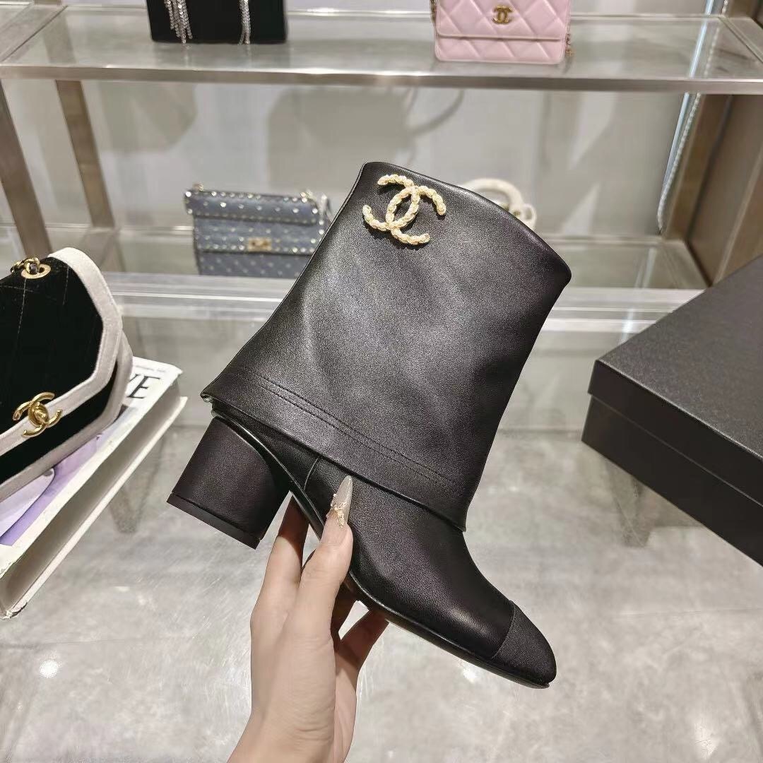 Chanel 2025/SS Runway Turn-Cuff Block Heel Straight Boots Tube Boots Classic Color Block - LY00400