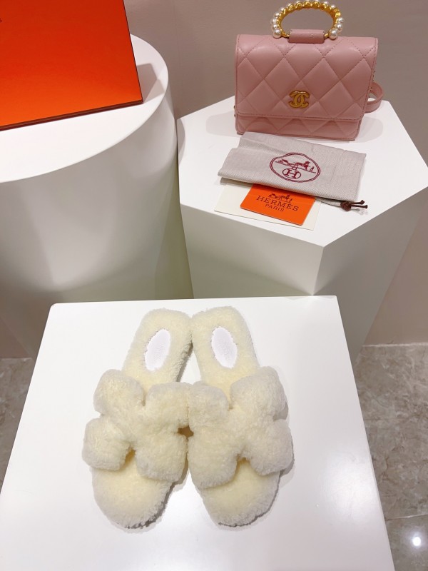 Hermes Teddy Wool H Slippers Flat Fur Slides - LY00240