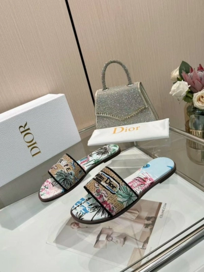 Dior 2025 SS CD Embroidered Monogram Slippers with Sheepskin Lining - LY00200