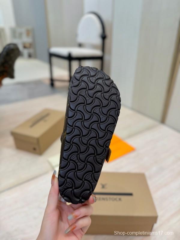 Louis Vuitton Boston Closed-Toe Soft Sole Mule Slippers - KFY00300
