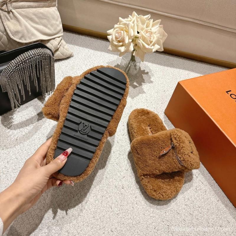 L Brand New Wool Slippers Comfortable Lazy Home Shoes - LY00260