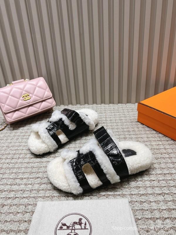 H Sandals 2025 SS Collection Lightweight Summer Flip Flops - LY00280