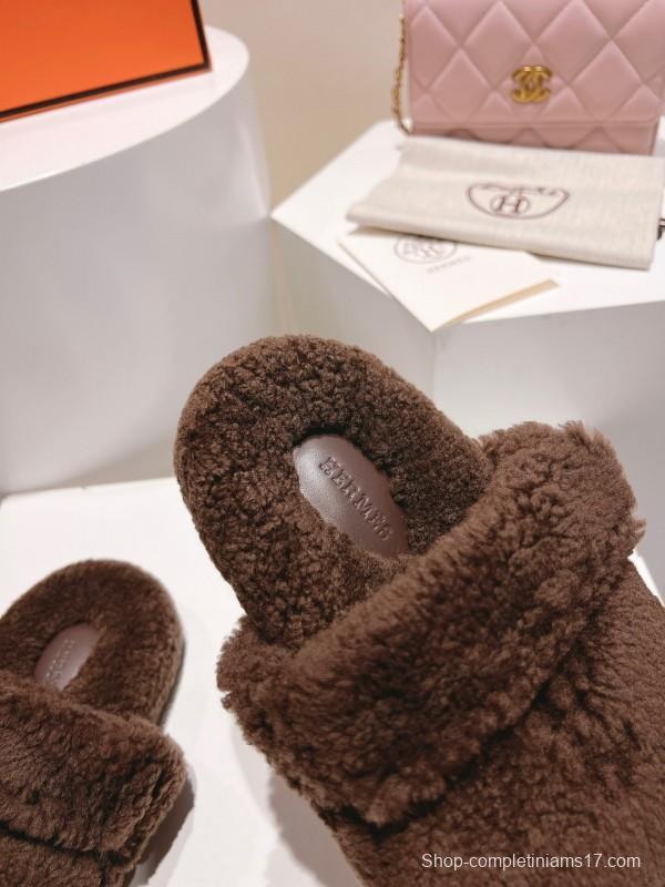 H Love Erjiu Full Wool Slippers with Slightly Curly Wool - LY00270