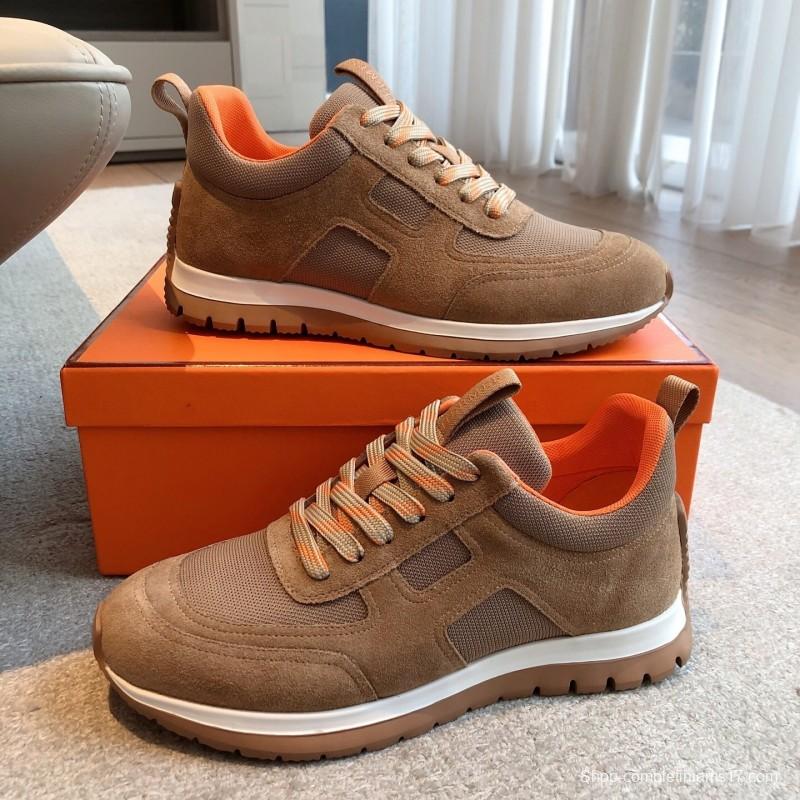 H Boot-Type Spring 2025 Early Collection Classic Chelsea Boots with British Color Blocking - AS00380