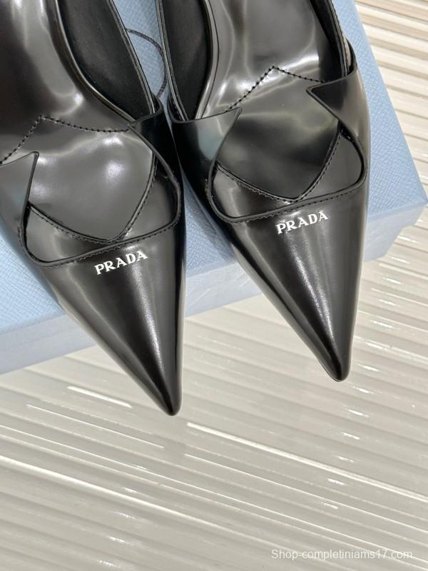 Prada 2025 SS Catwalk Pointed Toe Kitten Heel Single Shoes - KFY00310