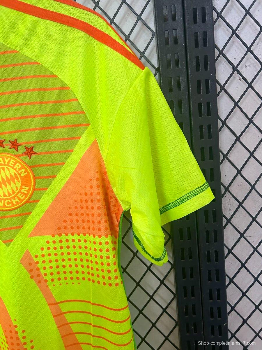 24/25 Bayern Munich Green Goalkeeper Jersey