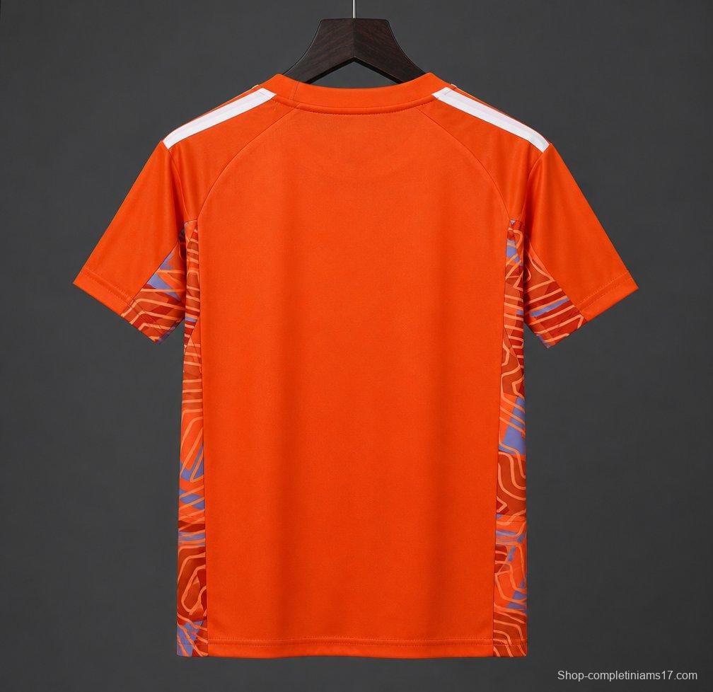26/27 Juventus Orange with Abstract Maze Pattern Goalkeeper Jersey Set