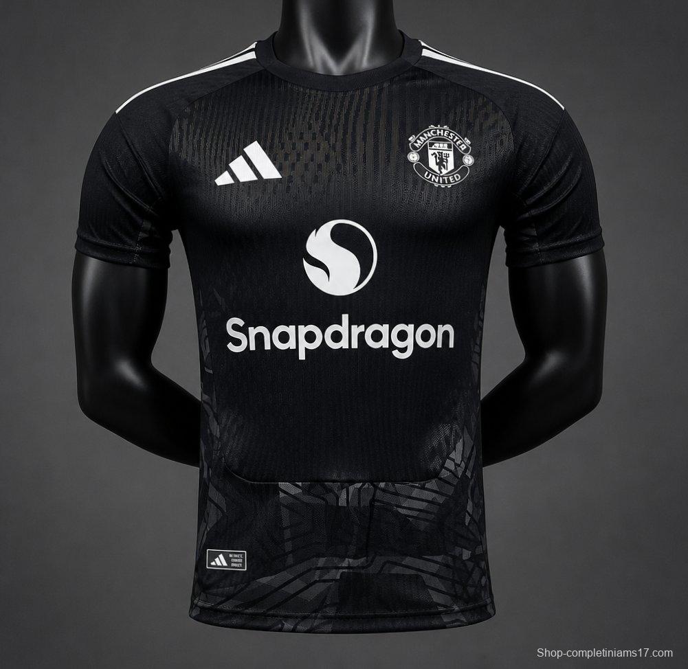 Player Version 26/27 Manchester United Black Goalkeeper Jersey